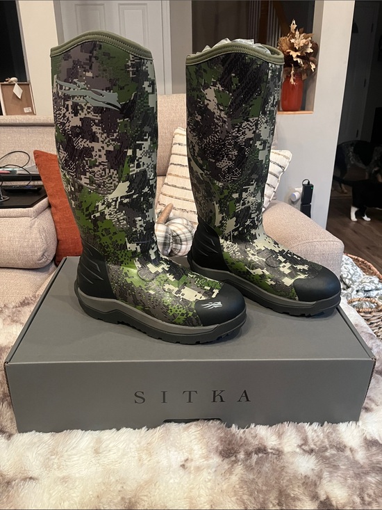 Sitka Gear Other - SITKA Men's Green Digital Camo Hunting Boots